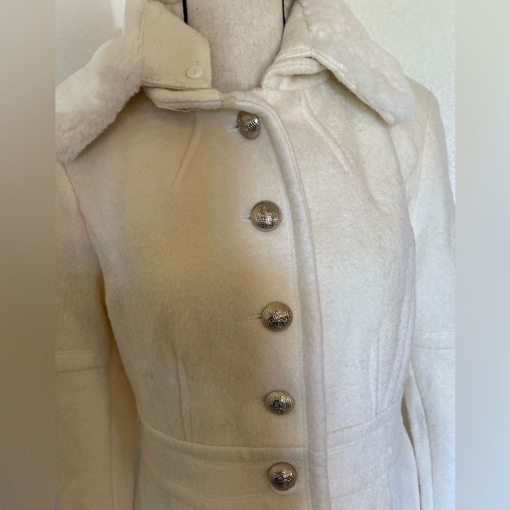 Guess coat - Picture 8 of 10